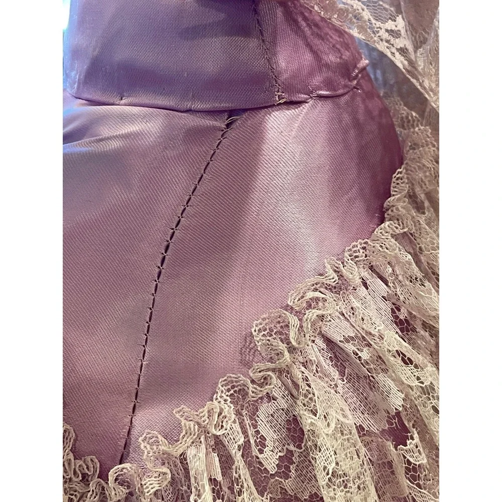 Vintage Marin Chiclana Spanish Flamenco Doll Purple Lace Dress Mantilla Guitar